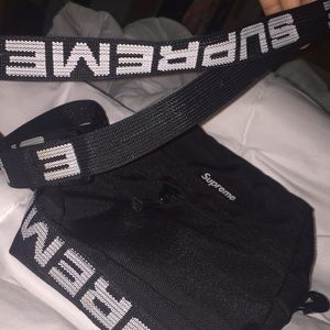 ss18 Supreme Shoulder Bag